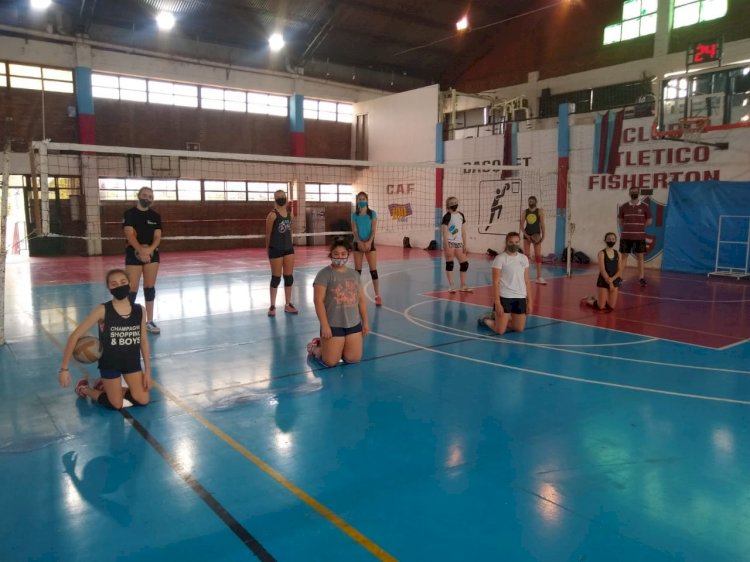 Fisherton entrena y se cuida