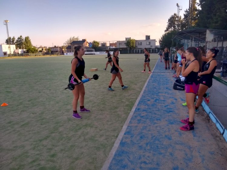Hockey: la Primera entrena en el Anexo
