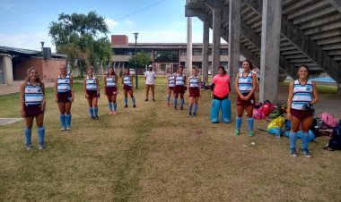 Hockey: la Sub 18 participó de los amistosos en el Mundialista