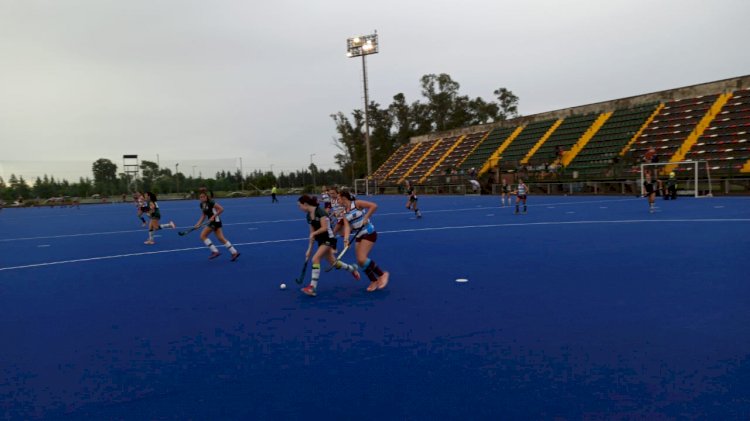 Hockey: amistosos en el Estadio Mundialista