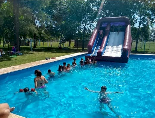 Recibimos el año en el Anexo con el Inflable