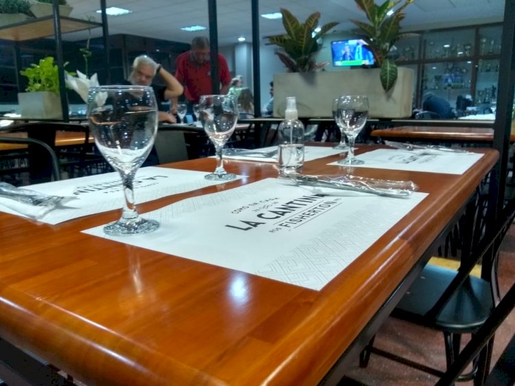 Disfrutá de un gran momento en el Restobar “La Cantina de Fisherton”