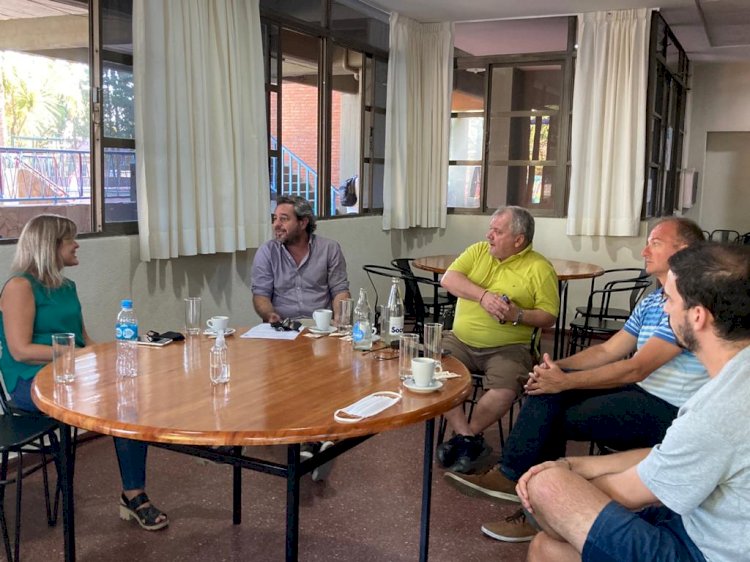 Visita de Verónica Irizar y Emiliano Torno