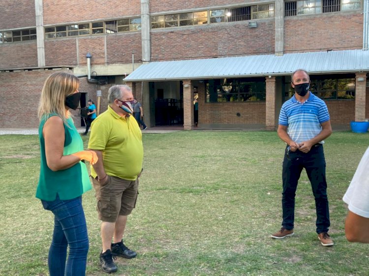 Visita de Verónica Irizar y Emiliano Torno