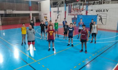 El básquet entrena pensando en las competencias