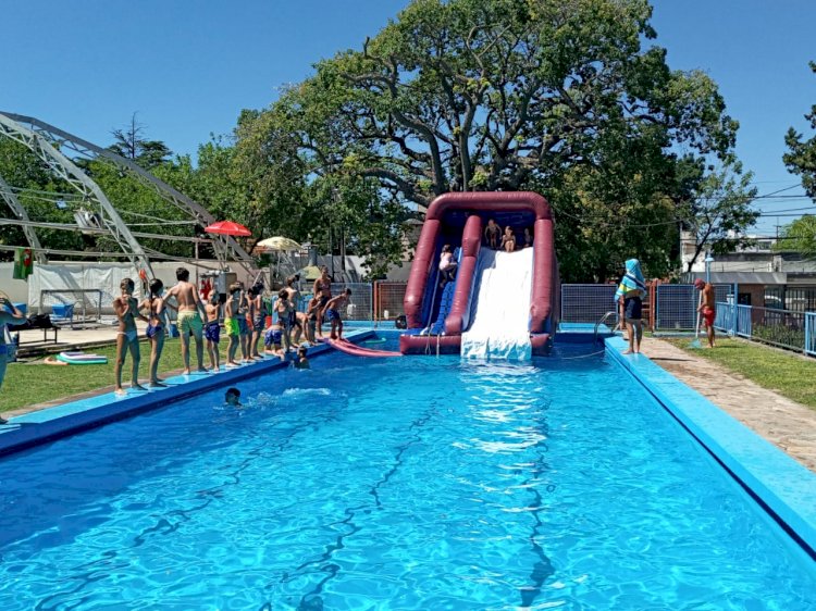 Colonia: Tole Tole Acuático