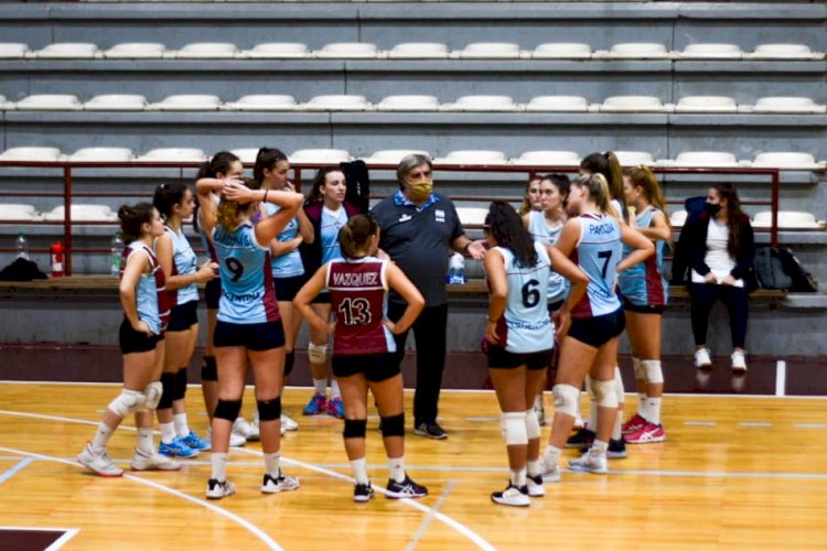 Festejo de la Primera de Vóley en Ramallo