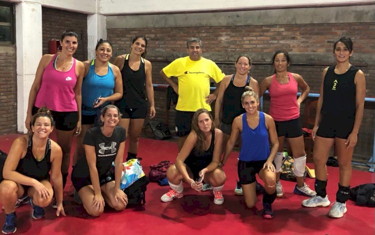 Se viene el debut del equipo de Máxi Vóley