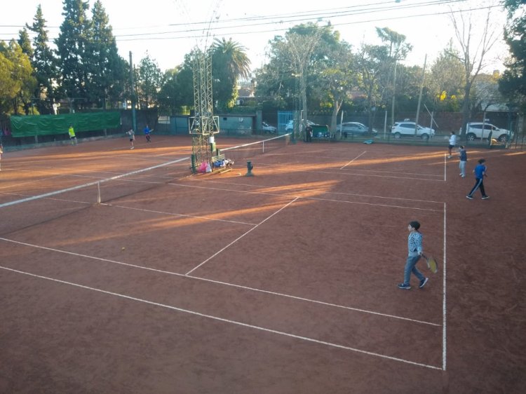 Los deportistas de Fisherton se preparan para la vuelta a la competencia