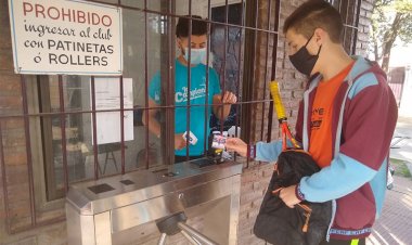 Ingreso a la Sede: molinete en funcionamiento