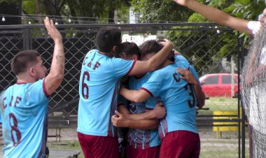 Fútbol: goleada en casa