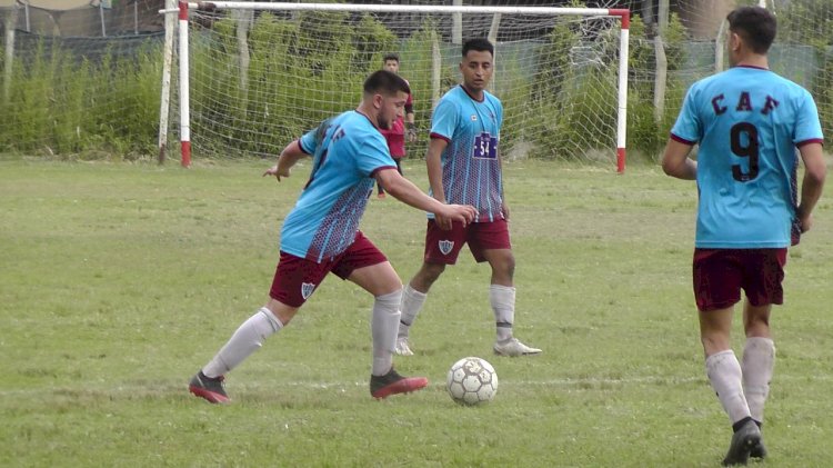 Fútbol: goleada en casa