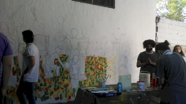 Alumnos del Colegio Integral realizan pinturas artísticas