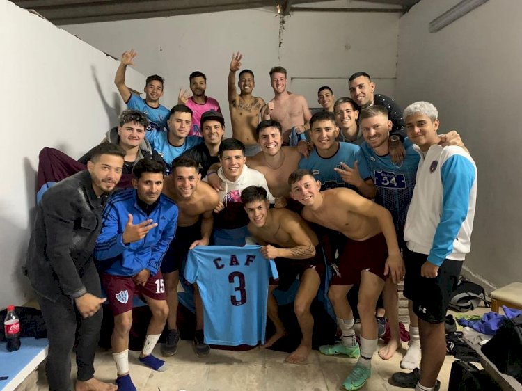 Fútbol: nuevo gran triunfo de la Primera