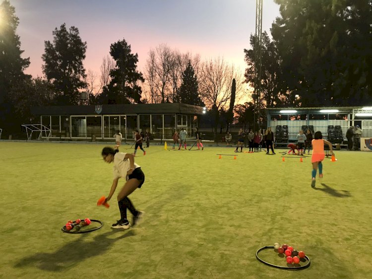 Hockey: actividad especial por el Día del Amigo